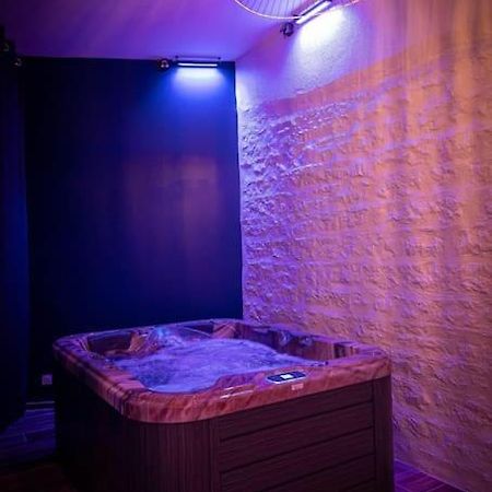 Love Room Spa Privatif Villefranche-sur-Saône Exterior photo